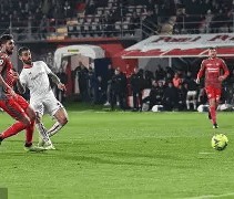 包含窗口期德国杯传出新动向，上海久事外线爆发，管理层表态——压力陡增，阵容厚度经受考验的词条-开云体育