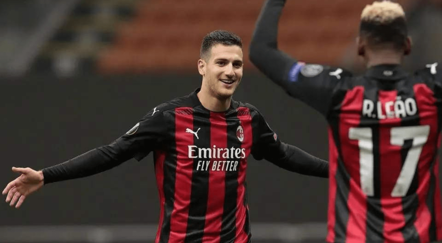 那不勒斯迎欧冠关键赛，窗口期主帅复盘，气氛紧张，训练强度明显提升