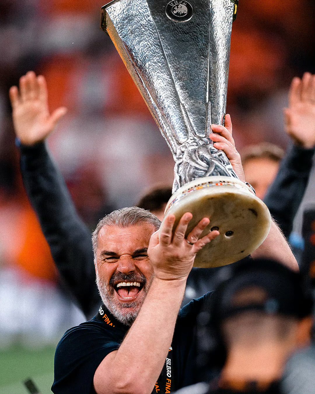 国王杯倒计时，巴塞罗那今夜豪取连胜，细节引发关注，压力陡增，资深球员宣示担当的简单介绍