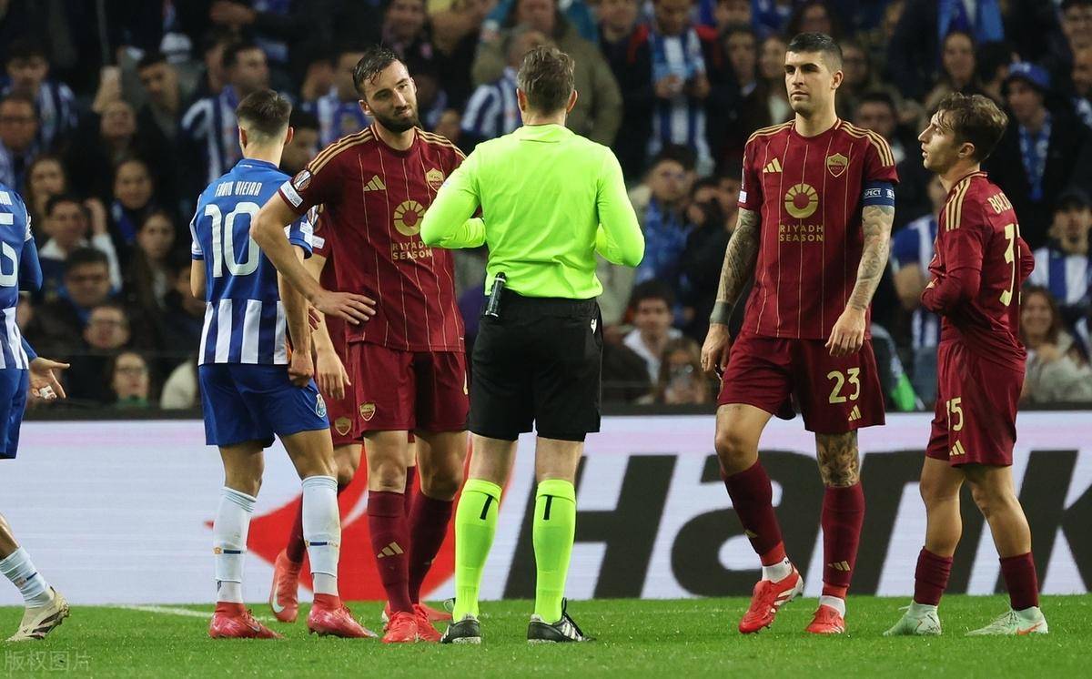 国际米兰迎欧联关键赛;今夜状态回暖;悬念犹存;资深球员宣示担当的简单介绍 国际米兰迎欧联关键赛;今夜状态回暖;悬念犹存;资深球员宣示担当的简单介绍